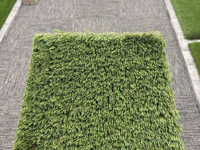 Artificial Turf - Synthetic Grass for Landscaping or Putting Green