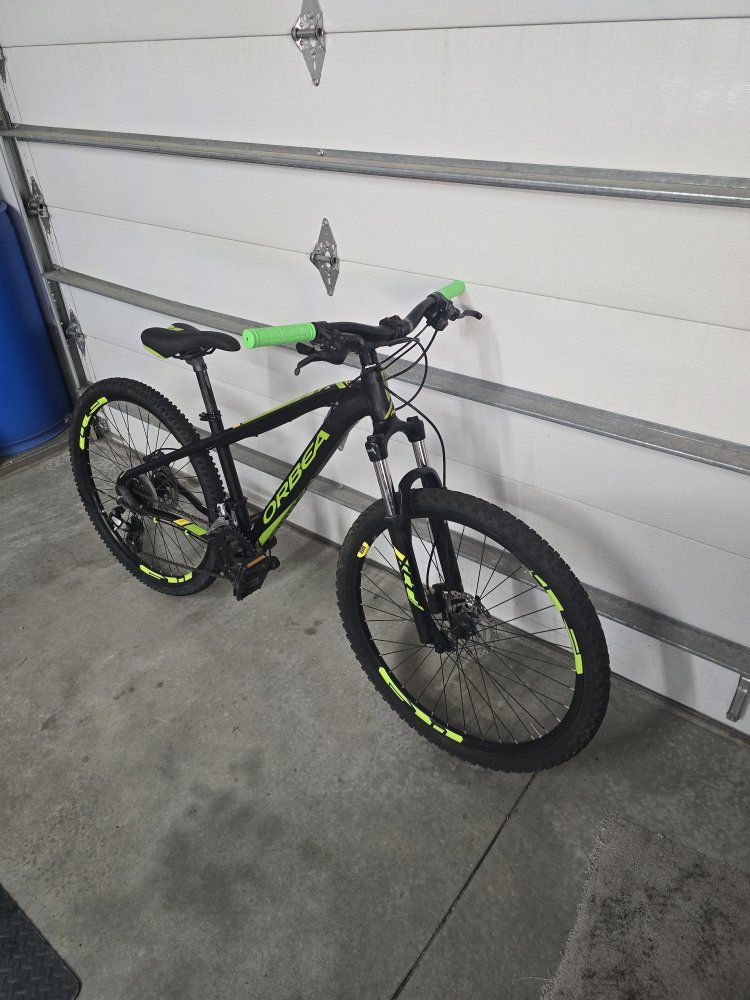 Orbea MX 26 Mountain Bike - Black/Lime Green Hardtail