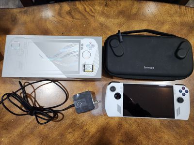 ROG ALLY Z1 EXTREME (Excellent conditions!)