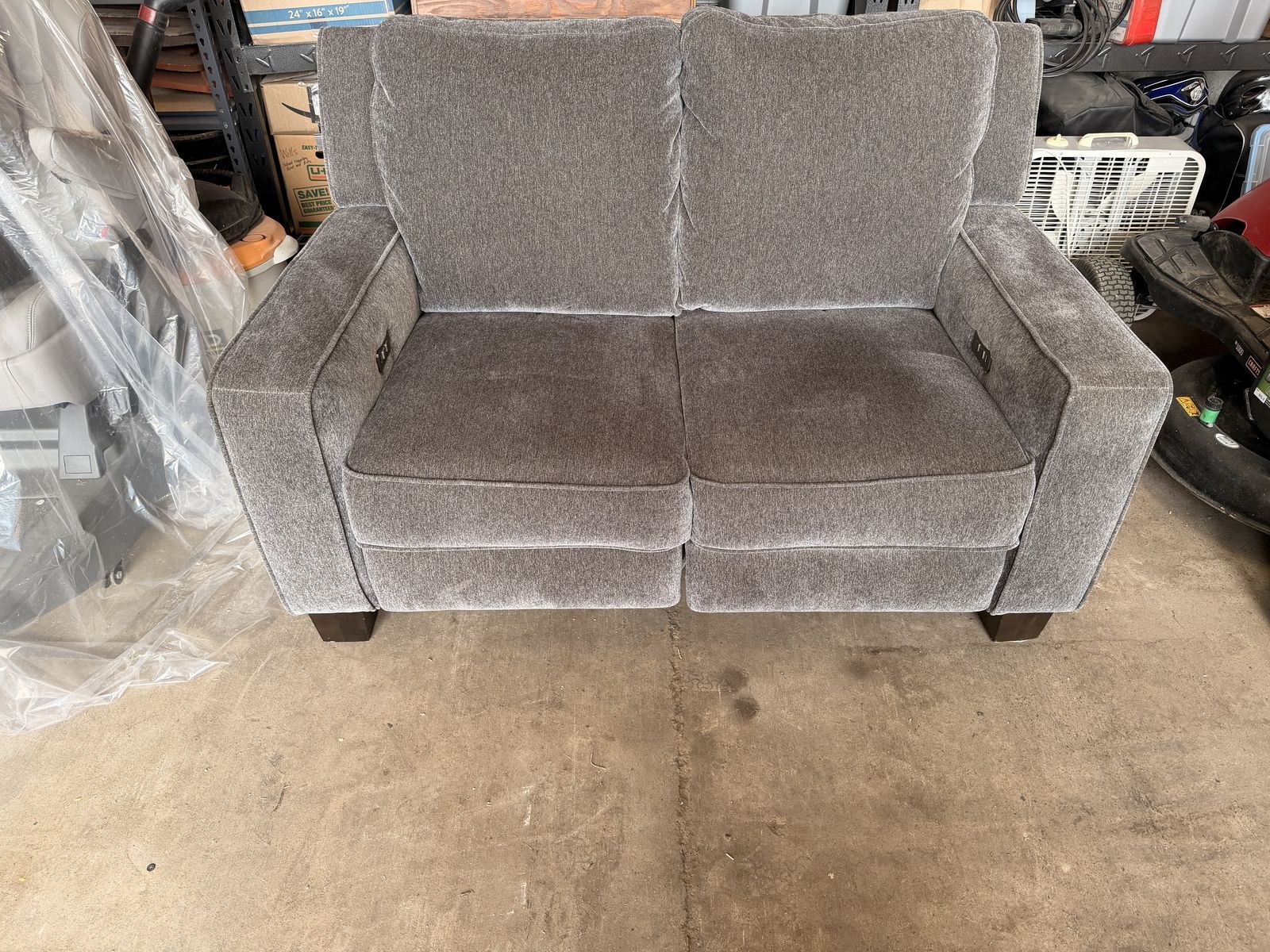 Power reclining loveseat