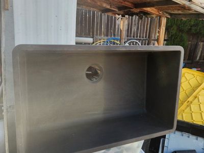 kitchen under mount sinks
all new