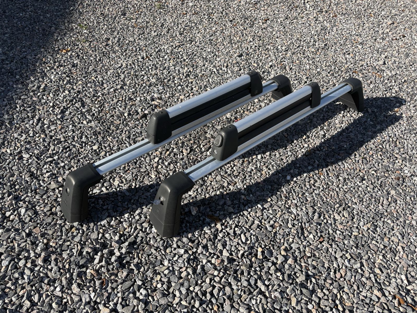 Mercades ski Roof Rack