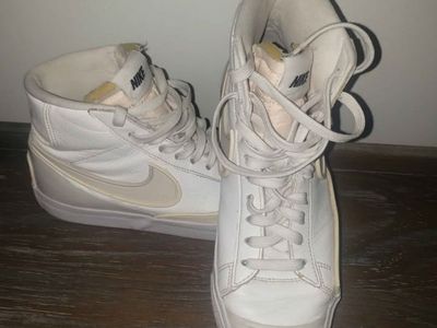 Nike Blazer Mid '77 Vintage D/MS/X White Neutral Grey Sneakers