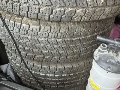 265/70/16 (4) Goodyear Wrangler AT