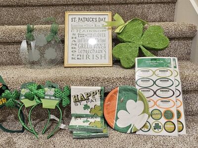 St Patricks Deor and party supplies