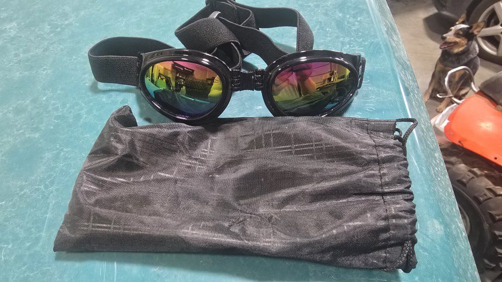 QUMY Dog Sunglasses Dog Goggles for Medium Large Breed Dogs Eye Protection