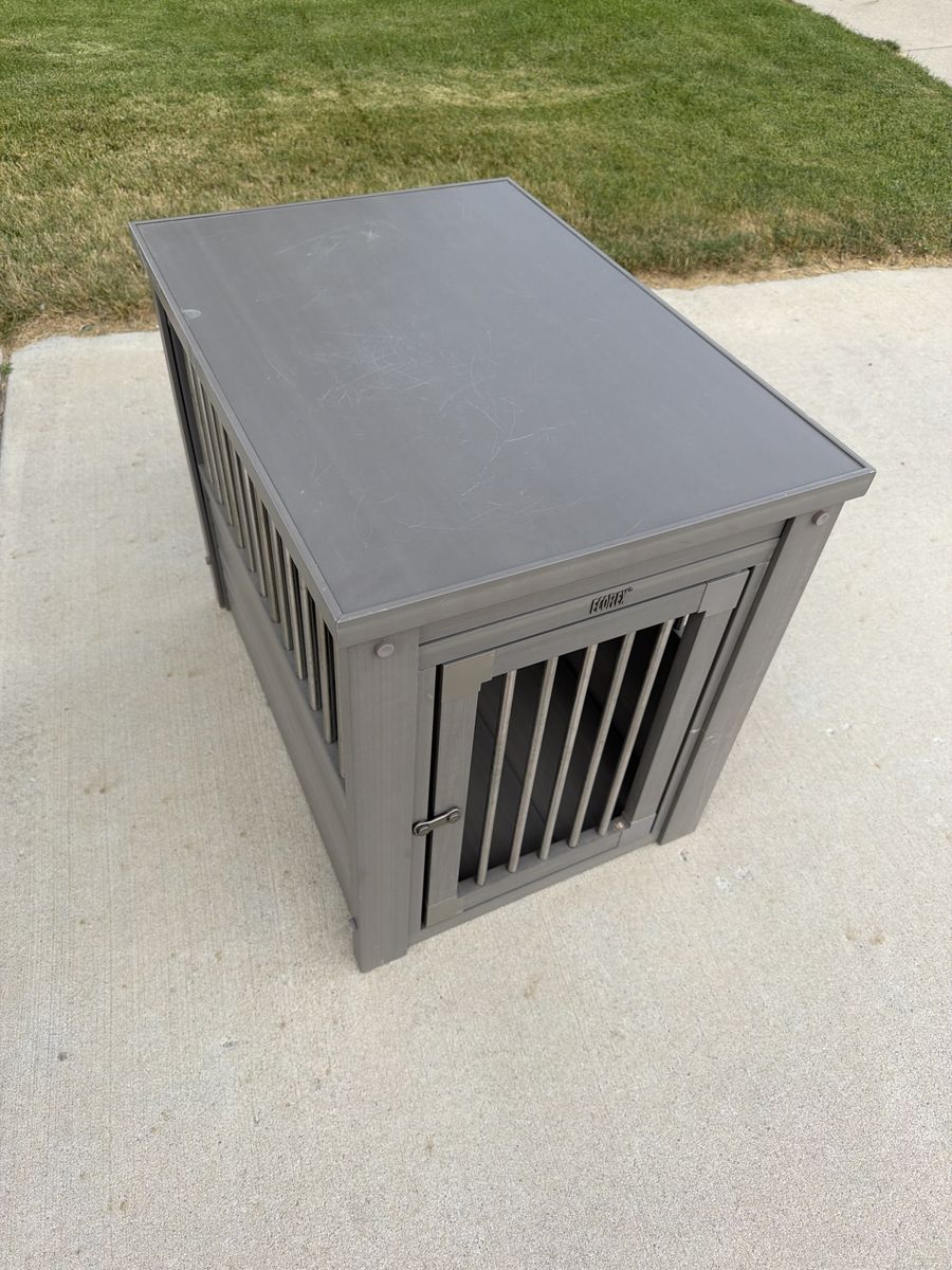 Ecoflex Gray Medium Dog Crate, 29.5"L x 21.1"W x 25.2"H, Pet Furniture