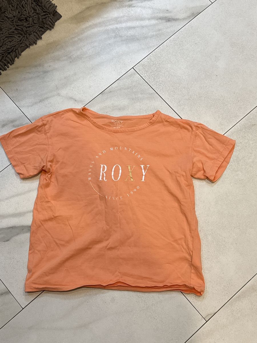 Roxy Size 12 (L) T-Shirt.