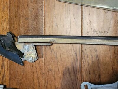S2000 Passenger Door' Window Rail/Sash