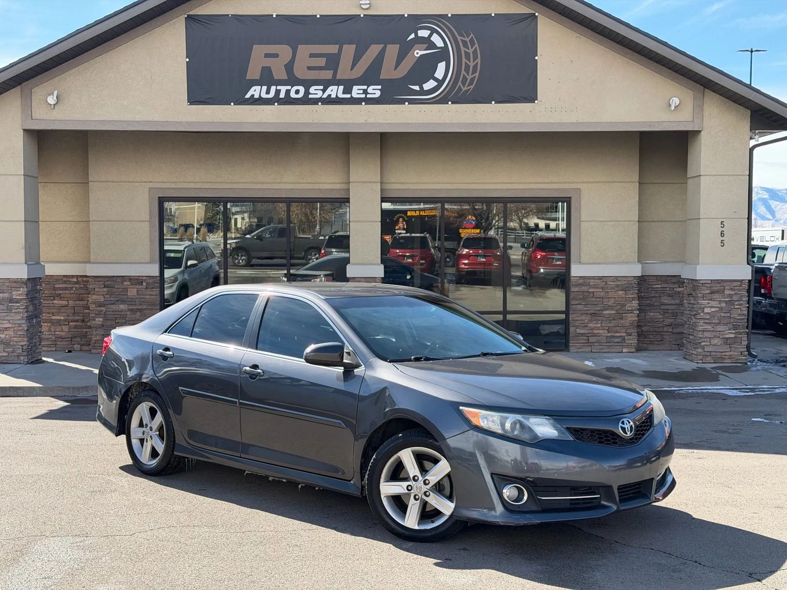 2013 TOYOTA CAMRY SE