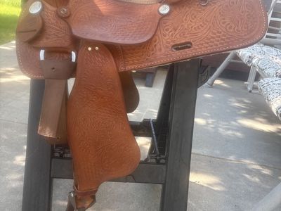 Western Leather Saddle - 15 inch seat, Tooled Floral Pattern, Silver Conchos