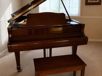 Wurlitzer baby grand piano