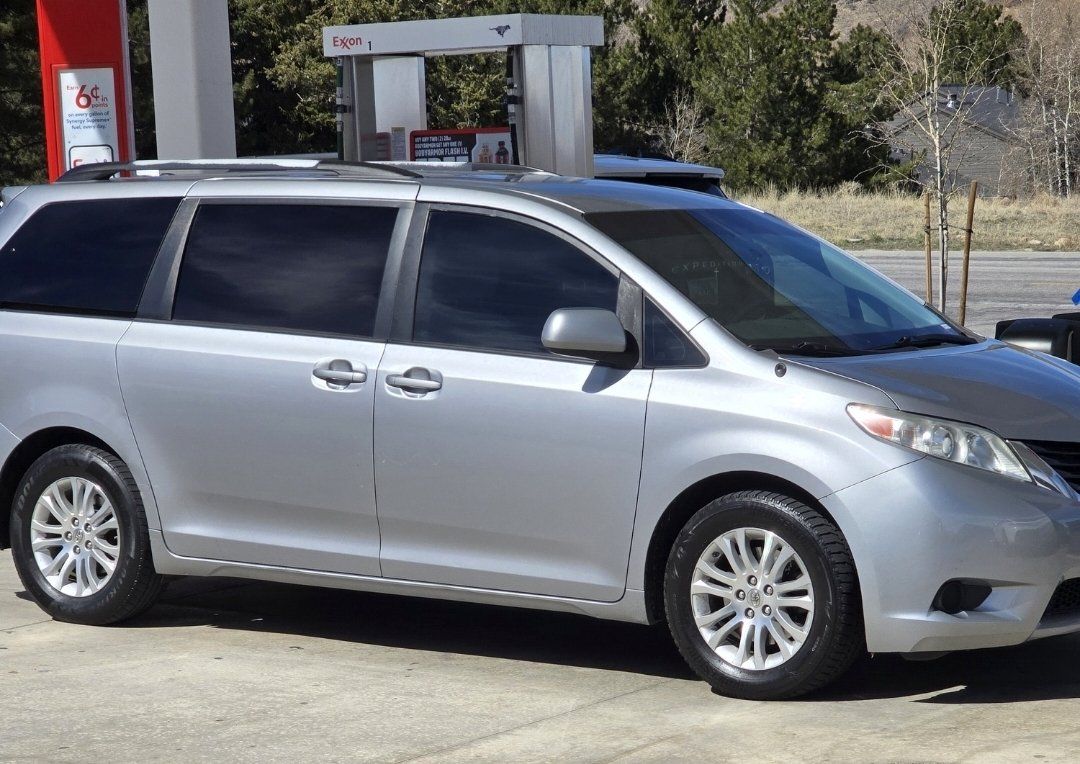 2011 Toyota Sienna 