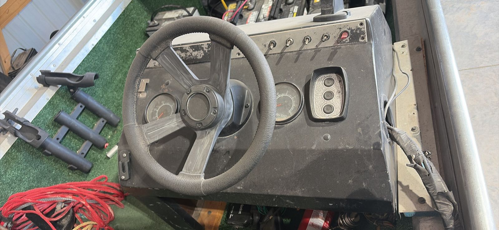 Tracker Boats Fishing Boat with Steering Console and Swivel Seat