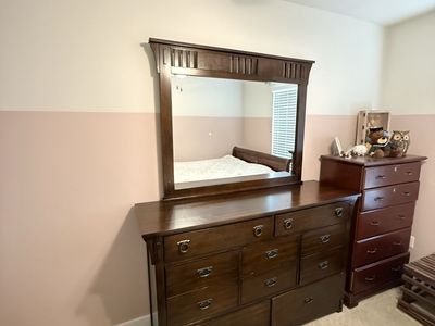 Dark Wood Dresser with Mirror - Traditional 8- Drawer Bedroom Furniture