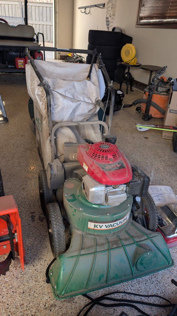 Billy Goat KV650H lawn vacuum