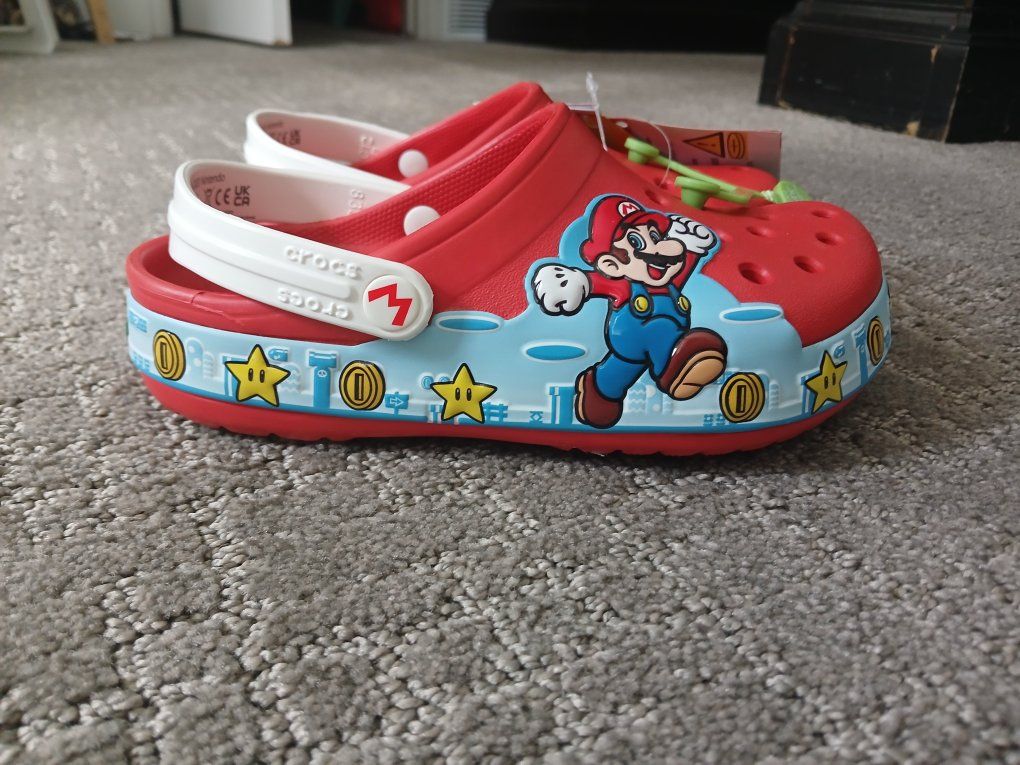 Crocs Super Mario Kids Clogs Red C12 New with Tags. Light up.