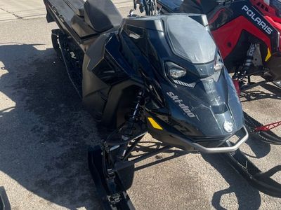 2023 SkiDoo Summit Adrenaline 850 165