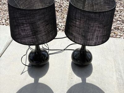 Pair of Black Table Lamps with Drum Shades - Modern Style Accent Lighting