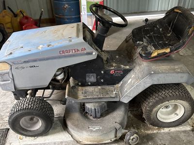 Lawn tractor