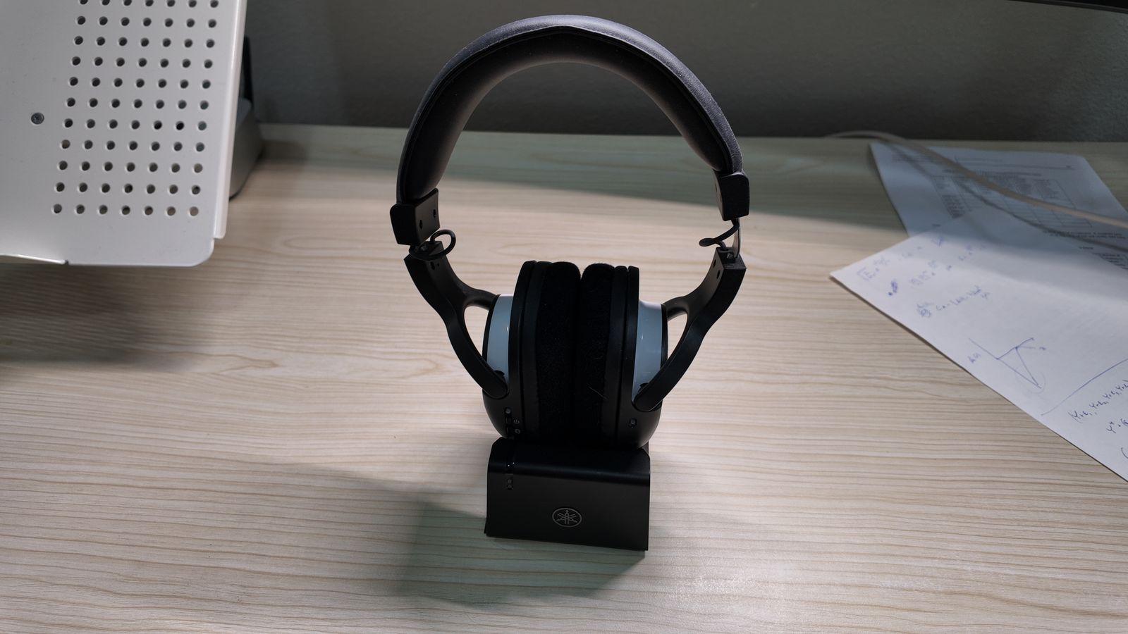 Yamaha YL100 Wireless low latency headphones