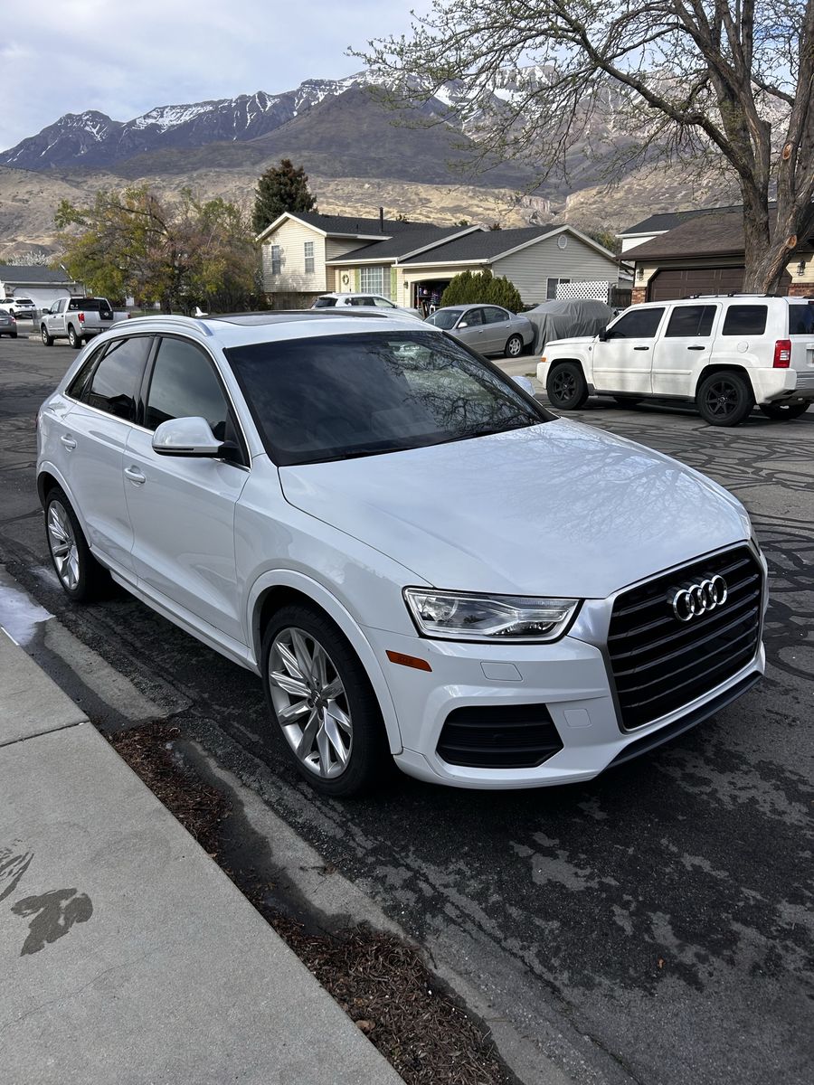 2016 AUDI Q3 2.0T Premium Plus