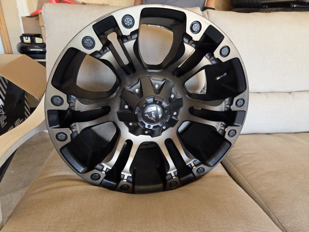 Fuel vapor 4 rims 20x9