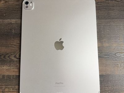 Apple iPad Pro 13” (M4, 1TB, Cellular) — Silver