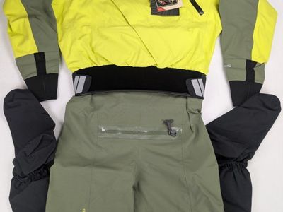 NEWNRS Axiom GORE-TEX Pro Dry Suit Men's XL $1395