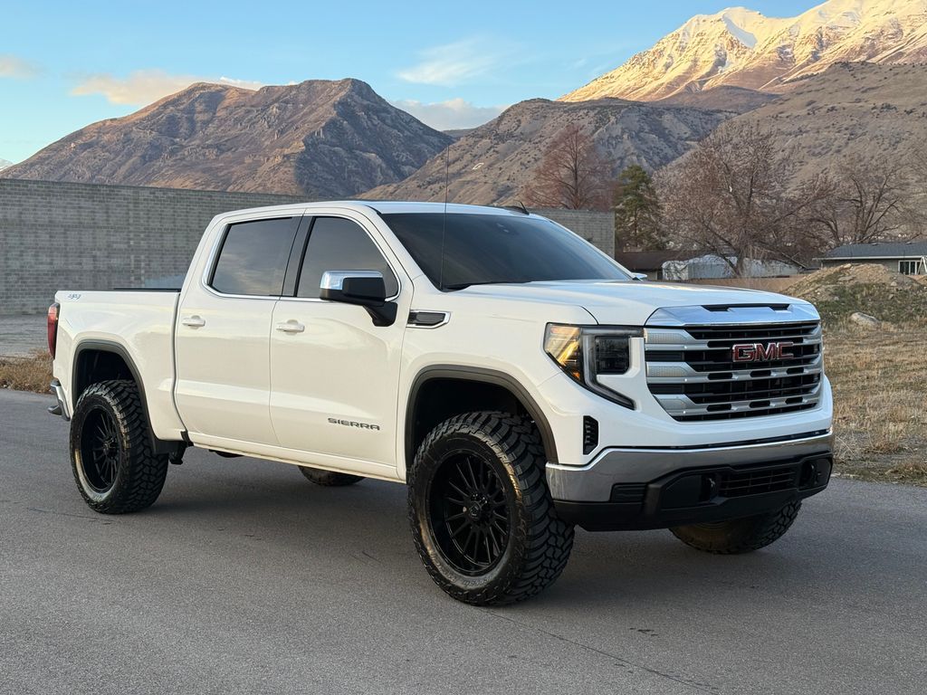2023 GMC 1500 SLE