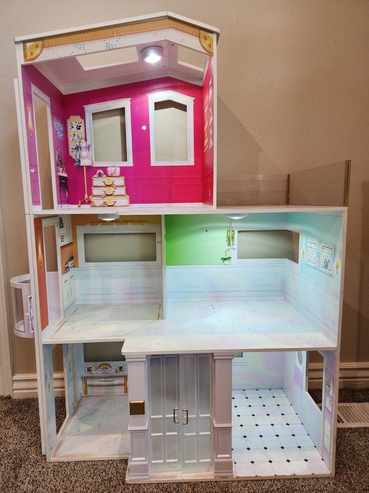 Rainbow High Doll House