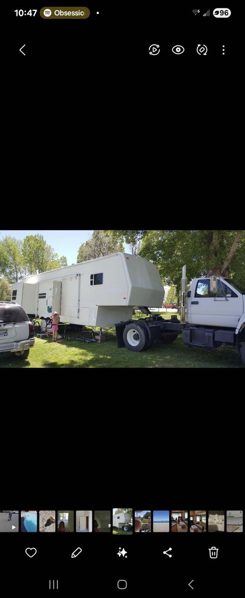 2002 37' by 7' by 9'  Fifth wheel trailer  Kit Mel
