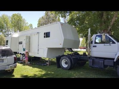 2002 37' by 7' by 9' Fifth wheel trailer Kit Mel