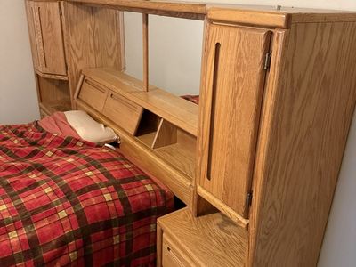 Beautiful Oak Bedframe And Dressers