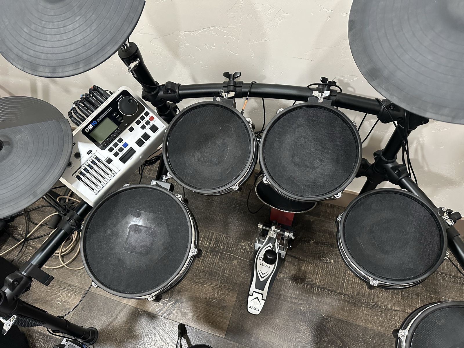 Alesis DM10 pro drum set 