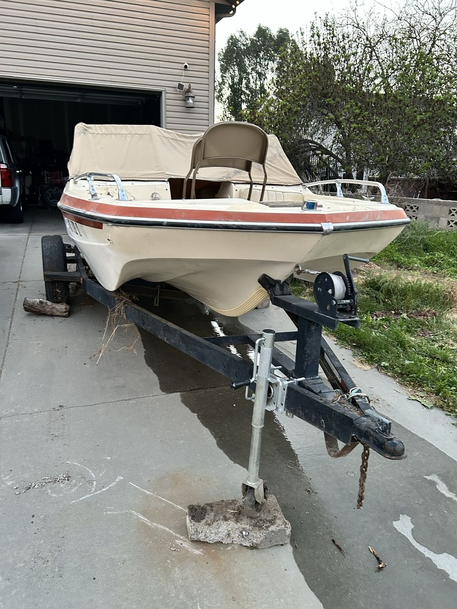 1979 Glastron Tri-Hull Boat w/ Trailer