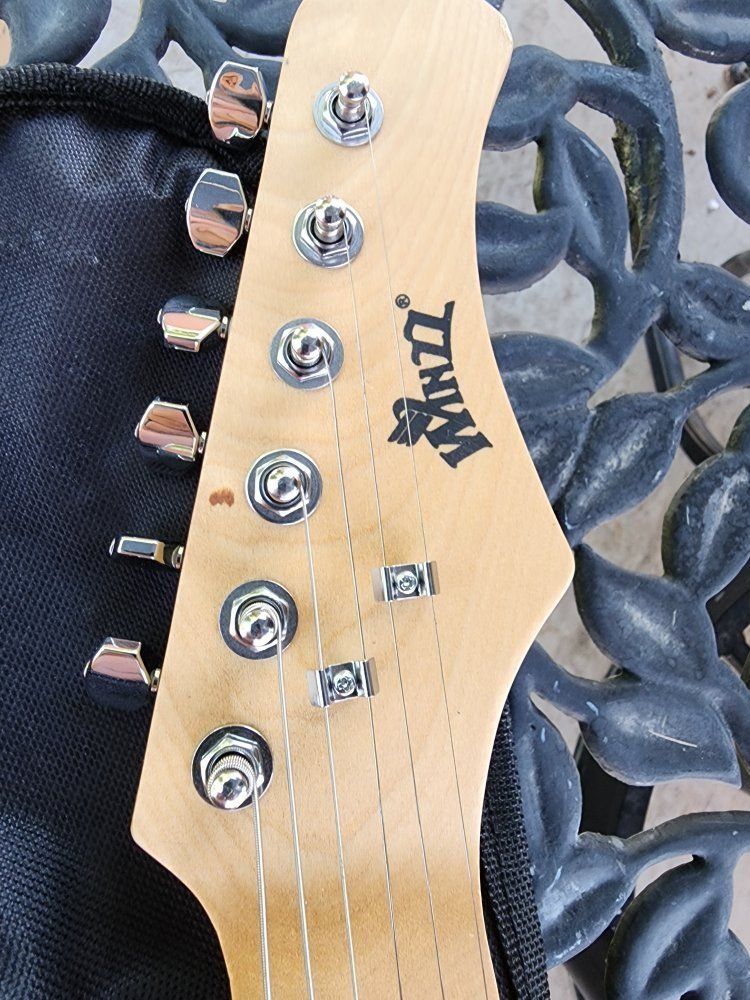 Main image 2