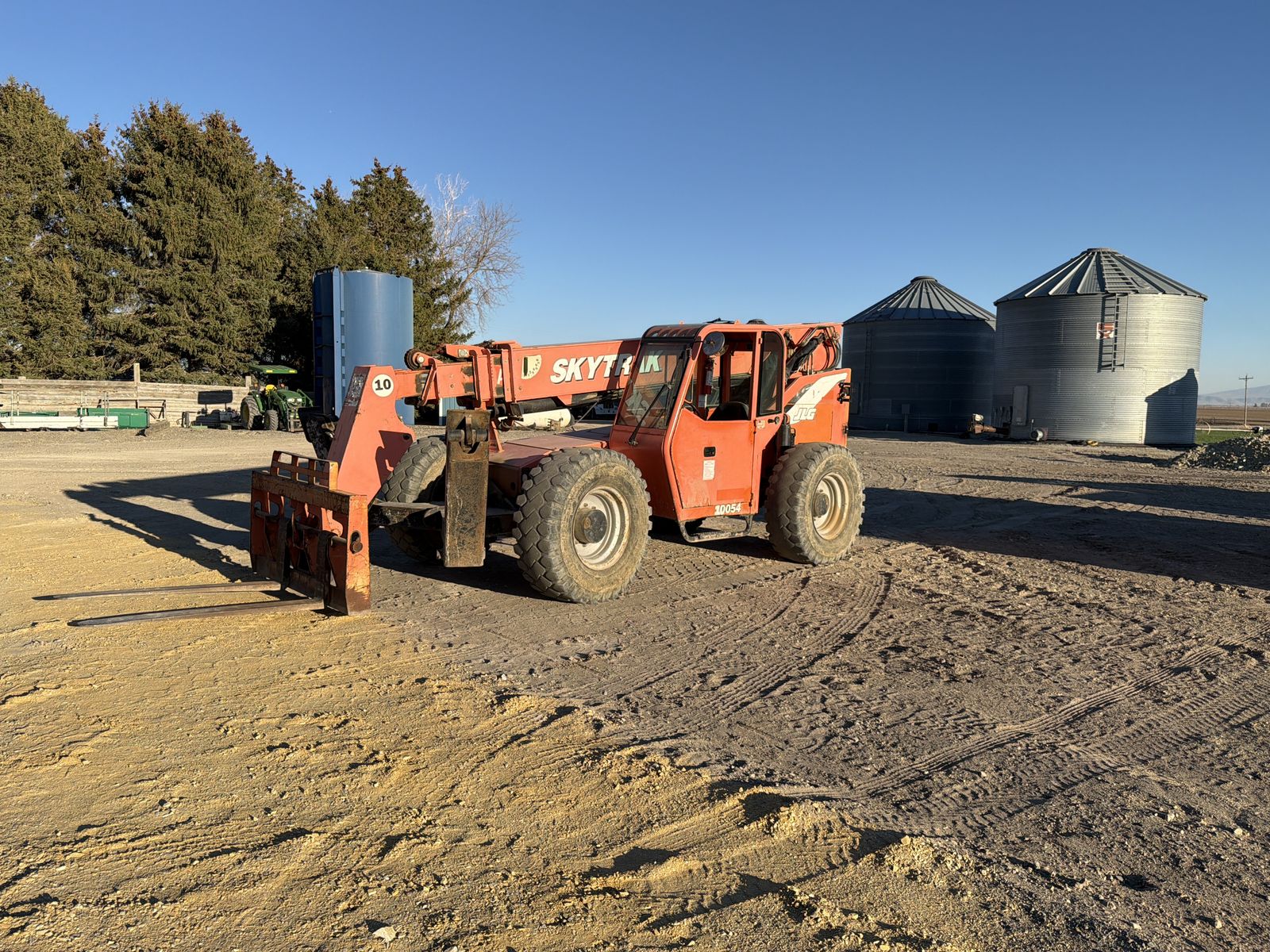 2007 Sky Tracker 10054