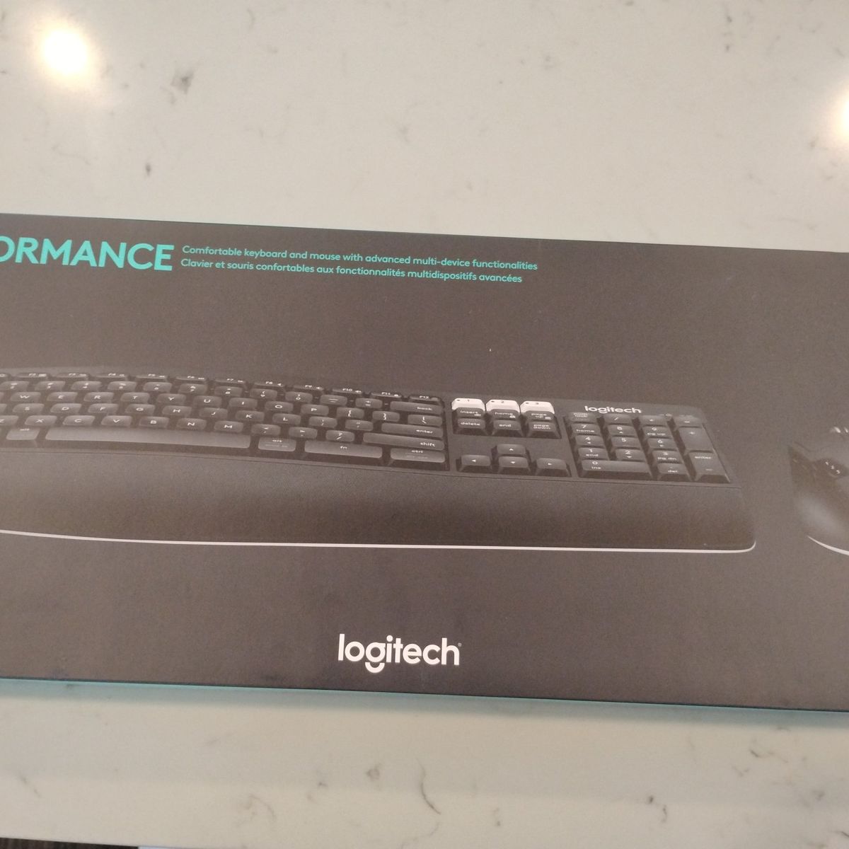 Performance Logitech keyboard