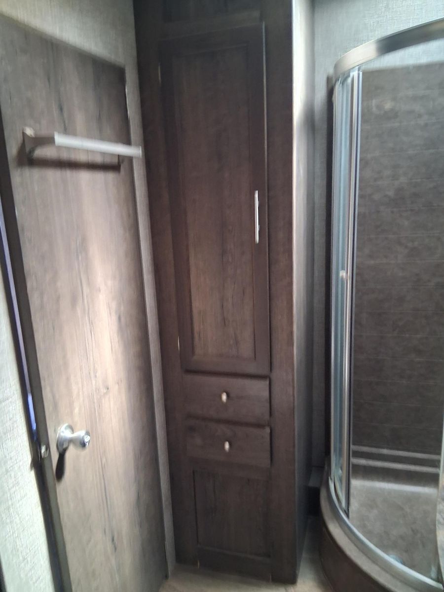 Main image 11