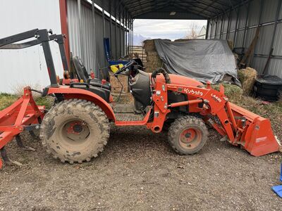 Kubota B2401