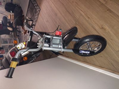 razor MX350 mini bike electric motorcycle