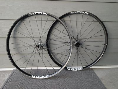 Berd/Onyx Custom Carbon Wheelset