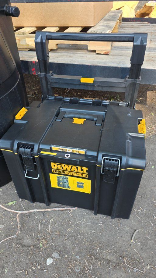 New! DEWALT ToughSystem 2.0 Rolling Tool Box Chest