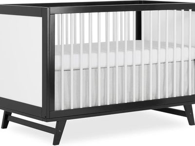 Brand New - Dream On Me Carter 5-in-1 Crib, gray/ white