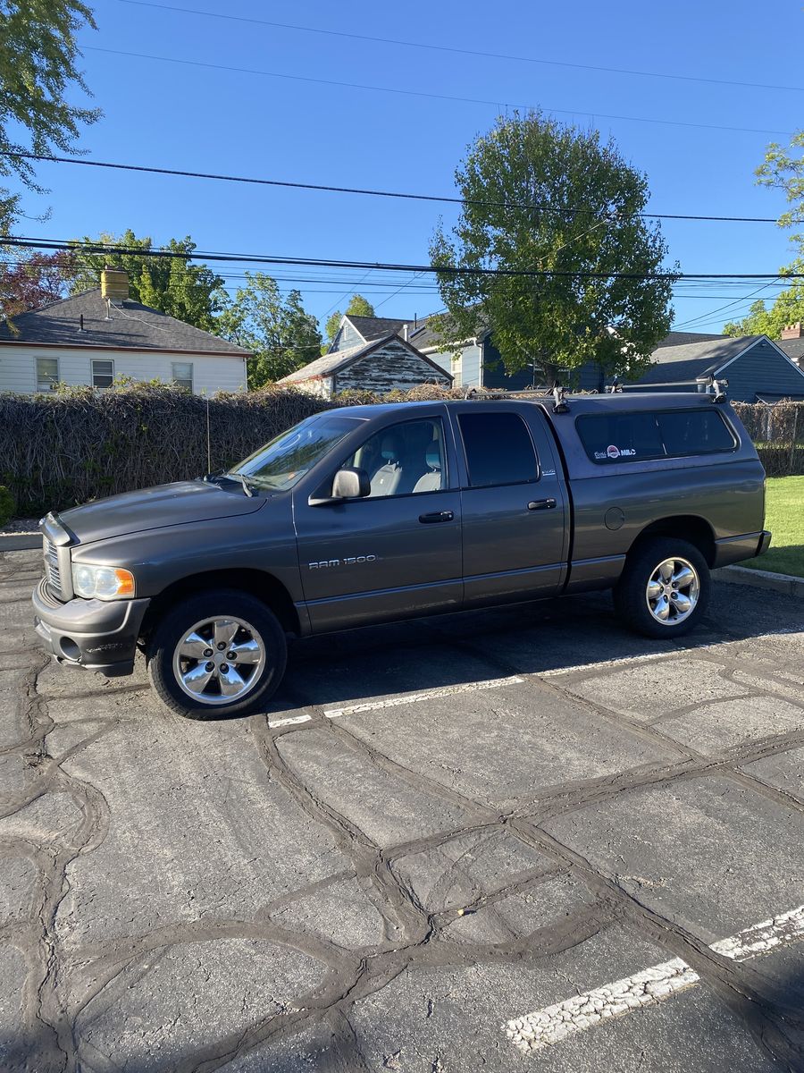 2002 DODGE RAM 1500 SLT Plus