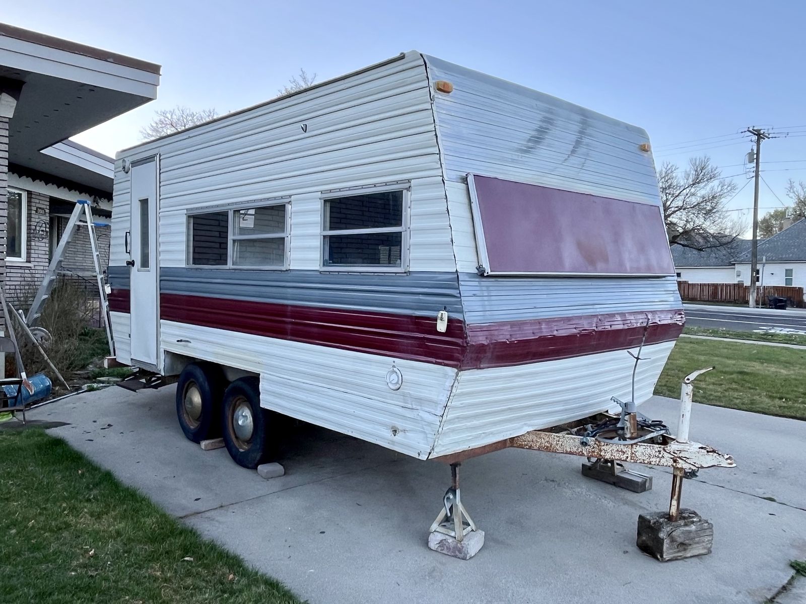 1978 Trailer 16’ ~ Title in hand