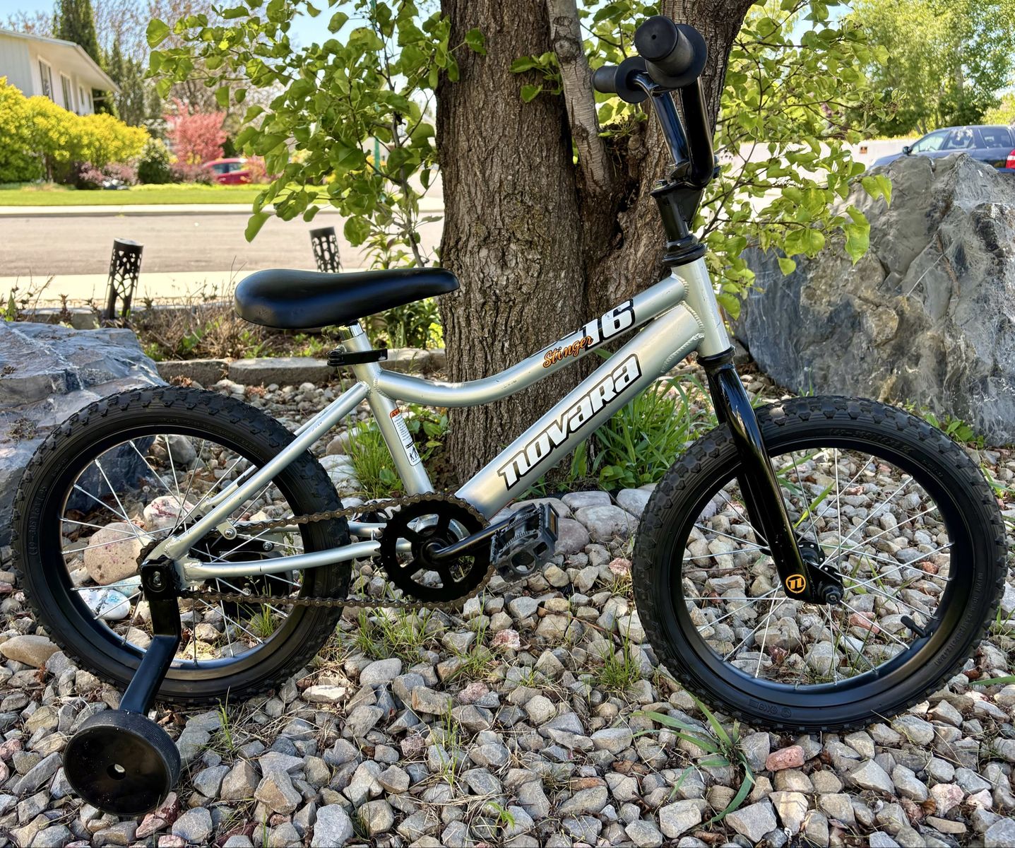 16” Novara bike with training wheels