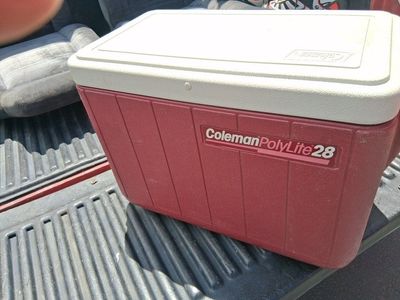 Colman PolyLite28 Cooler Great Condition!