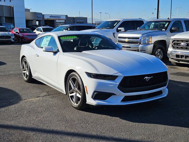 2025 FORD MUSTANG EcoBoost